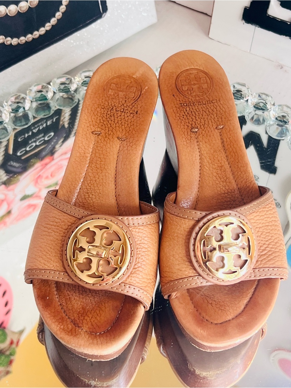 Tory Burch Cognac Leather Slide Mules with Gold Logo size 8M - Picture 8 of 13